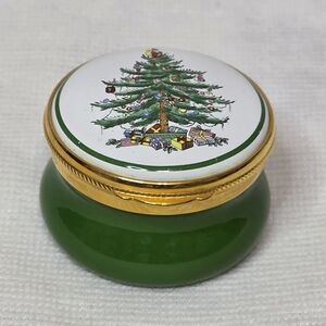 Spode Staffordshire Christmas Tree Fine Enamel Hinged Box Pill Box Trinket Rings